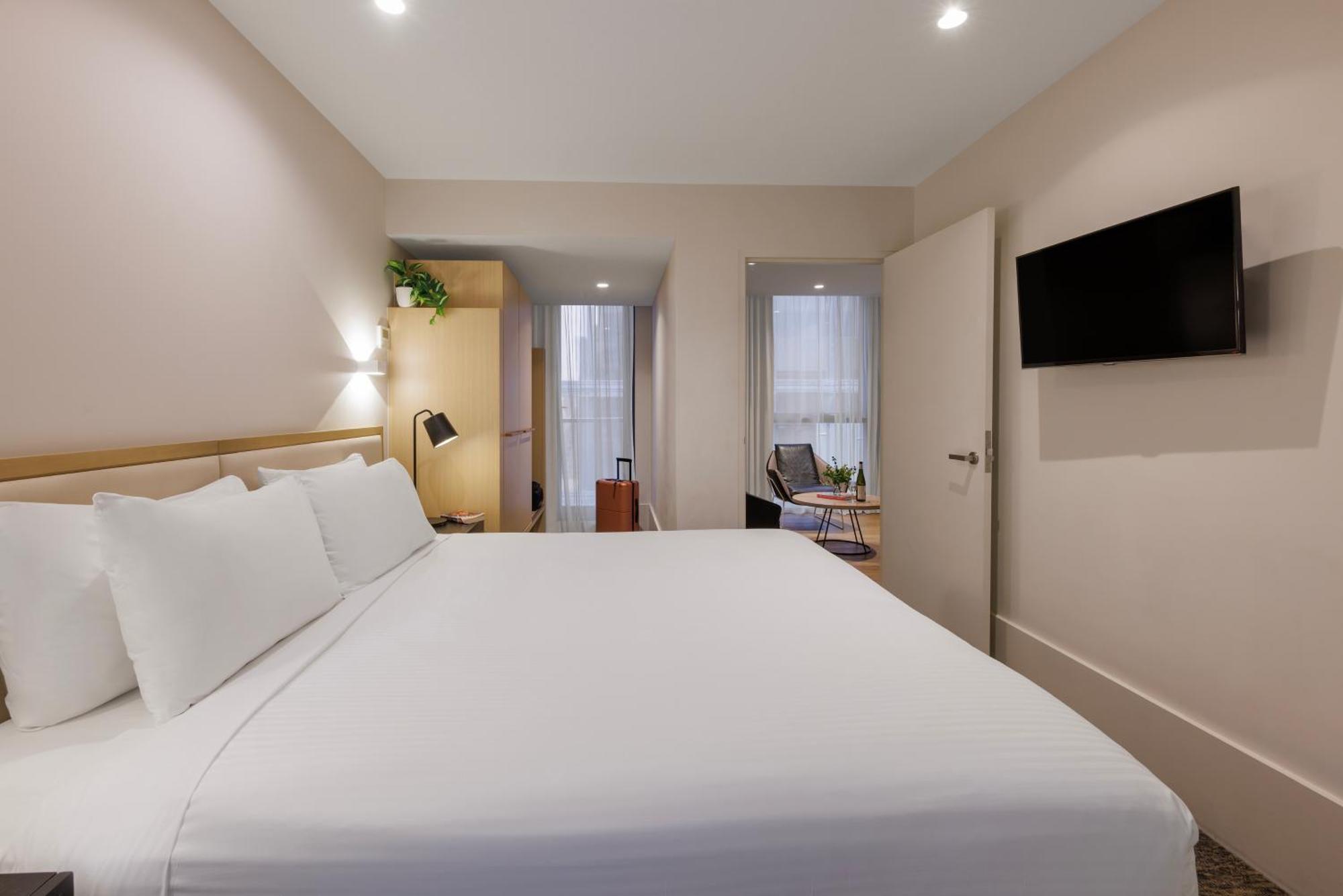 Brady Hotels Central Мельбурн Экстерьер фото