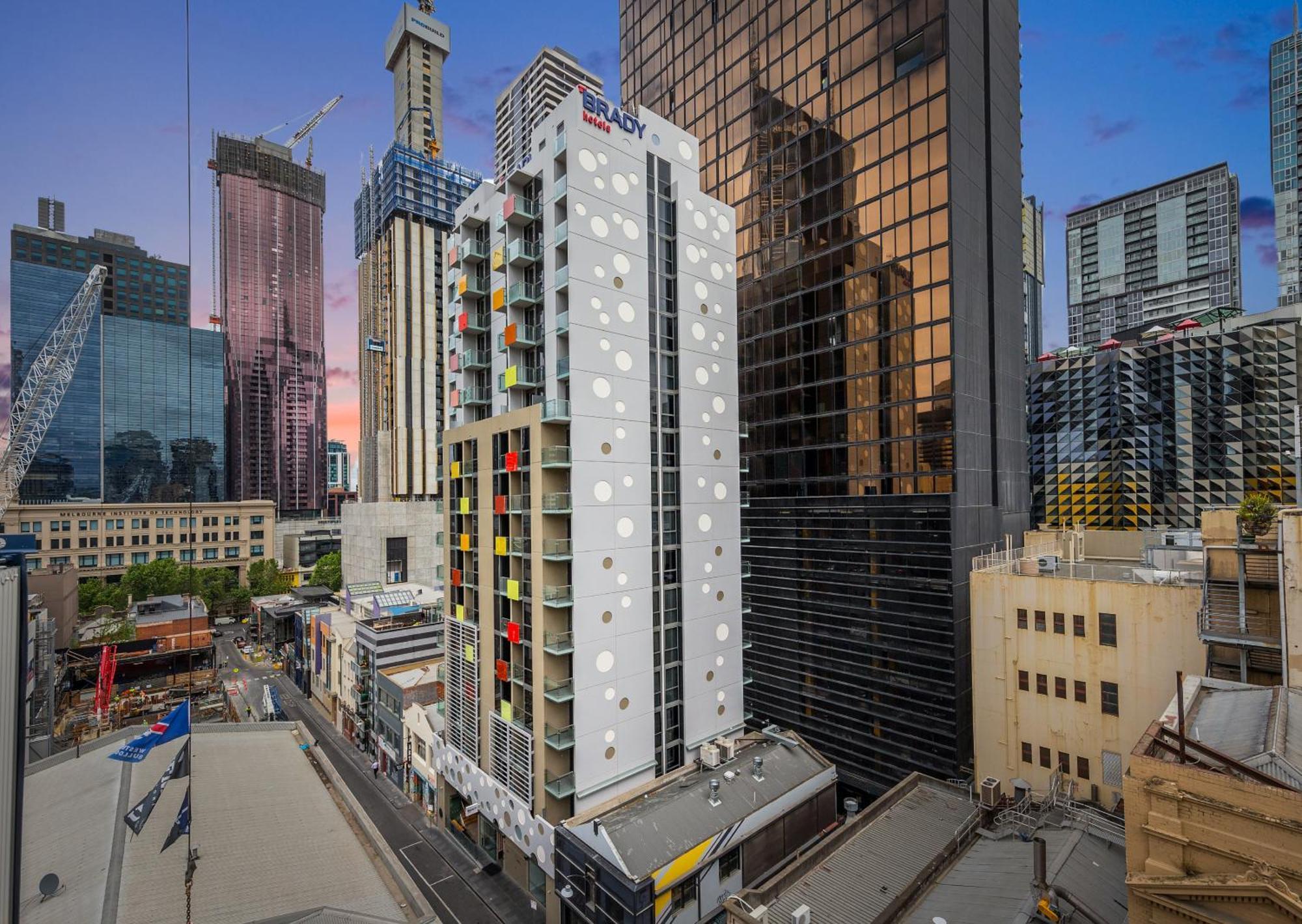 Brady Hotels Central Мельбурн Экстерьер фото